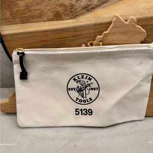 NWOT Klein Tool Cream Canvas Bag with Industrial Design